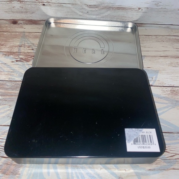 Neff zip around black wallet - Picture 4 of 4